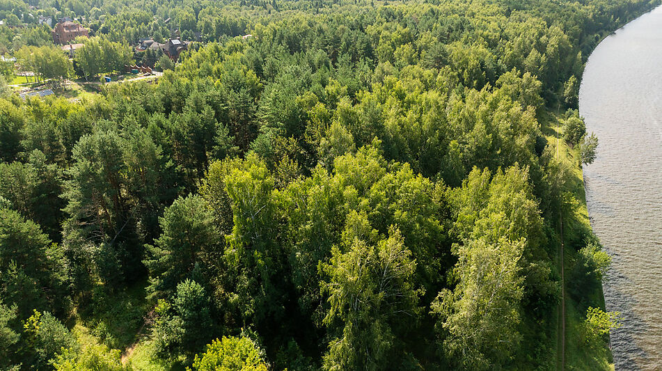 Участок у воды Витенево