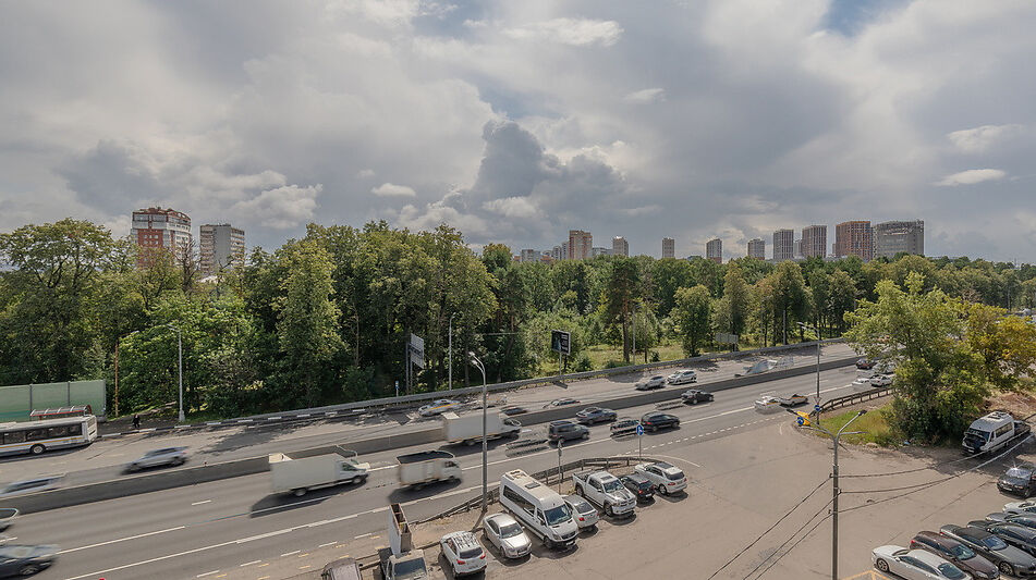 Торговый центр на Можайском шоссе