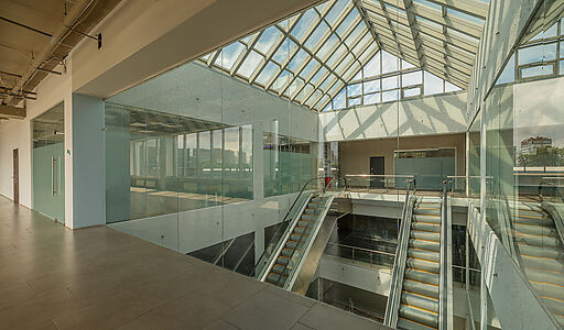 Торговый центр на Можайском шоссе