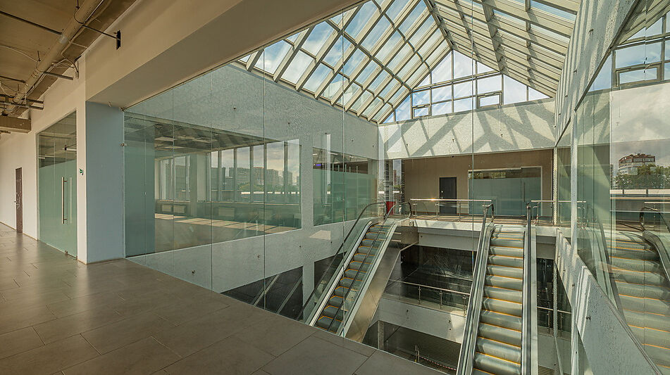 Торговый центр на Можайском шоссе