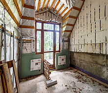 Дом у озера и парка в КП Довиль