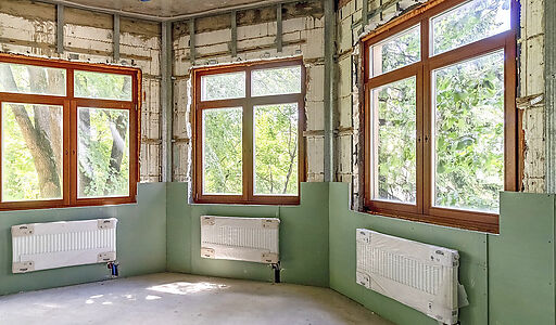 Дом у озера и парка в КП Довиль