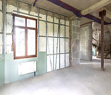 Дом у озера и парка в КП Довиль