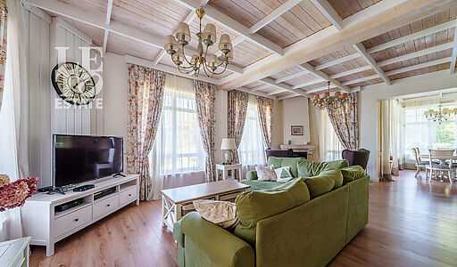 Стильное шале в село Ильинское