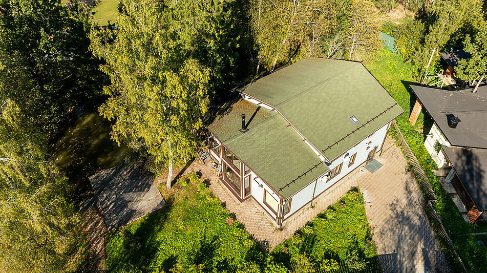 Дом у озера в КП Живописный