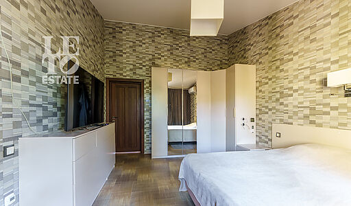 Дом у озера в КП Живописный