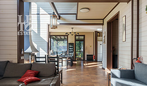 Дом у озера в КП Живописный