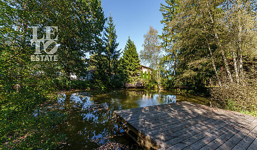 Дом у озера в КП Живописный