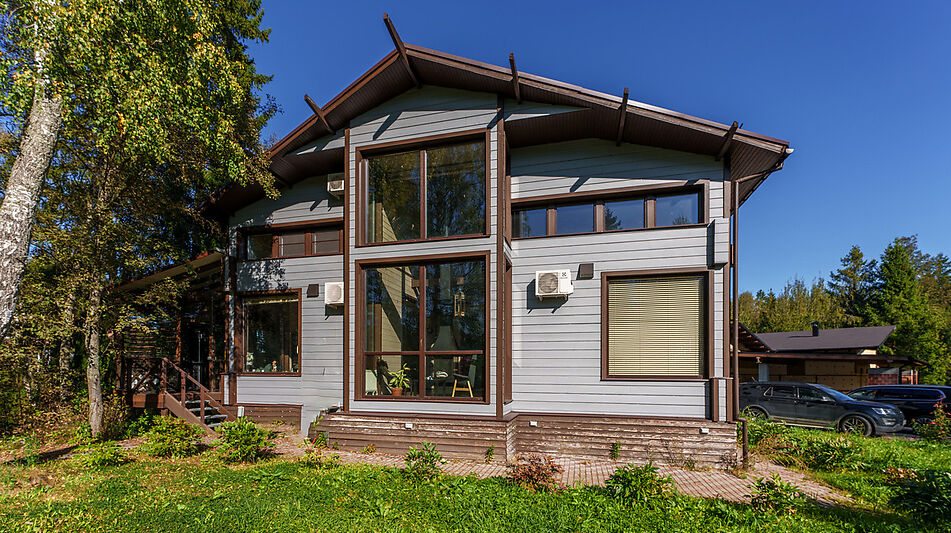 Дом у озера в КП Живописный