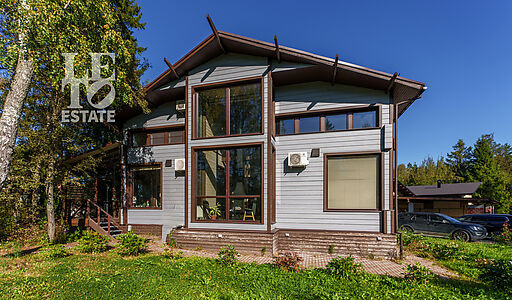 Дом у озера в КП Живописный