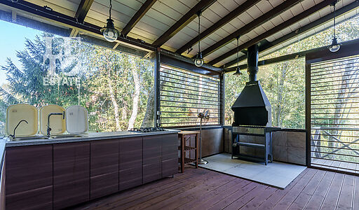 Дом у озера в КП Живописный