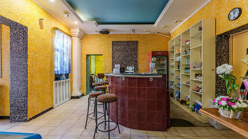 Здание с участком в ПГТ Снегири