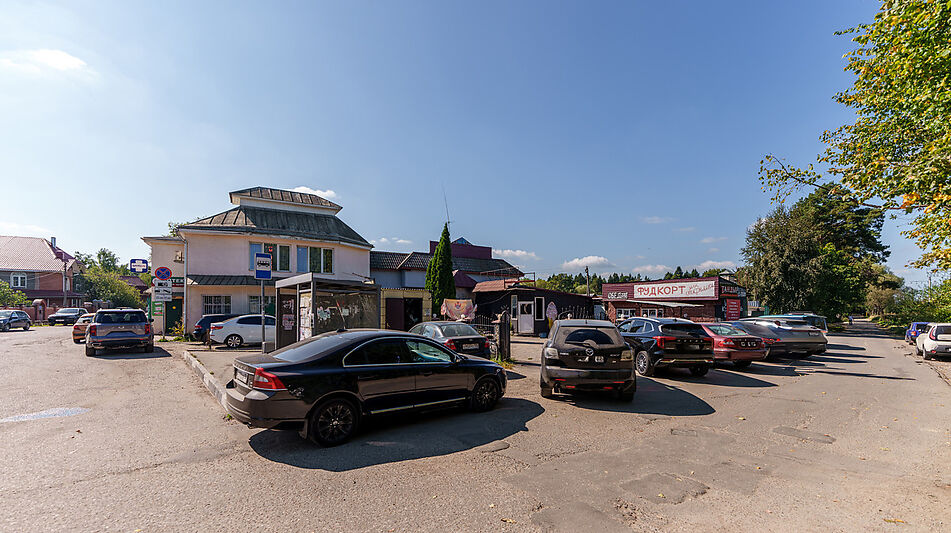 Здание с участком в ПГТ Снегири