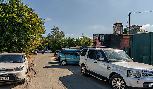 Здание с участком в ПГТ Снегири
