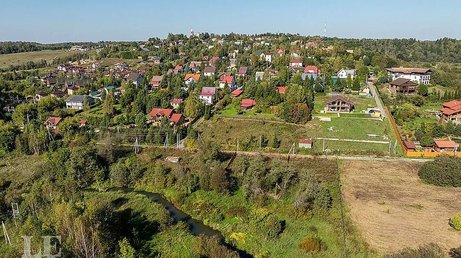 Барнхаус в поселке Иванцево