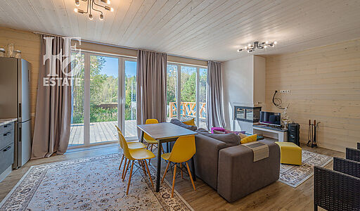 Барнхаус в поселке Иванцево