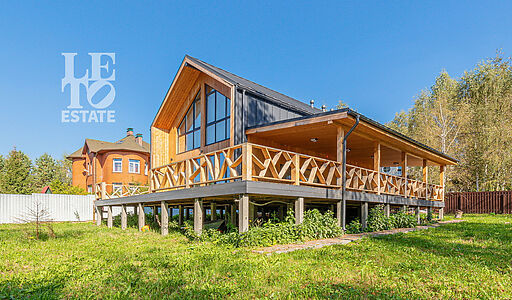 Барнхаус в поселке Иванцево