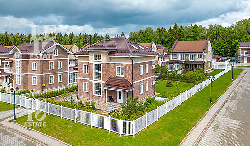 Стильный дом в КП Федоскино Парк