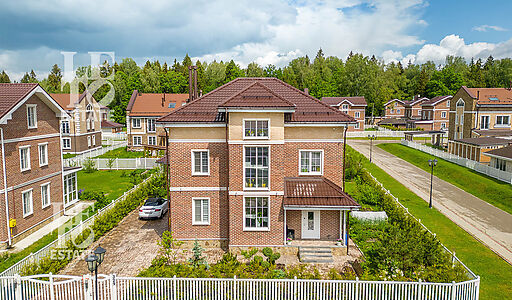Стильный дом в КП Федоскино Парк