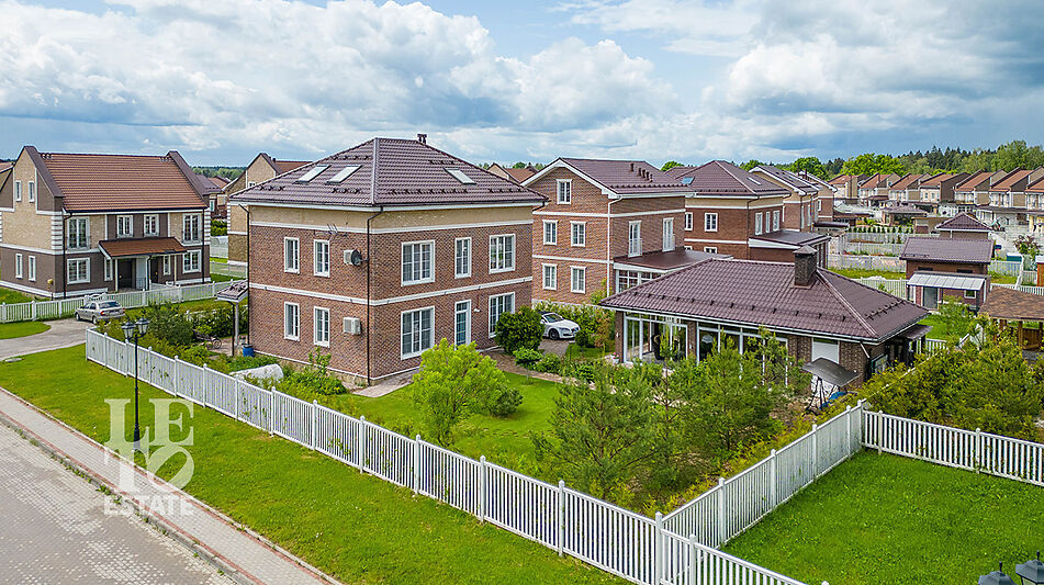 Стильный дом в КП Федоскино Парк