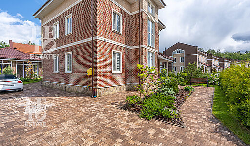 Стильный дом в КП Федоскино Парк