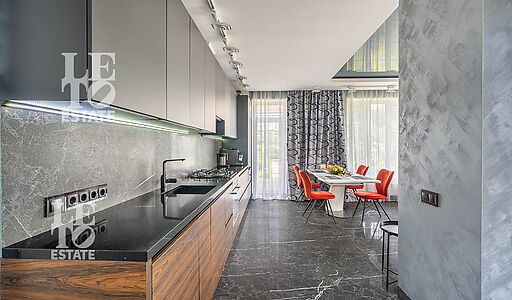 Стильный дом в КП Федоскино Парк