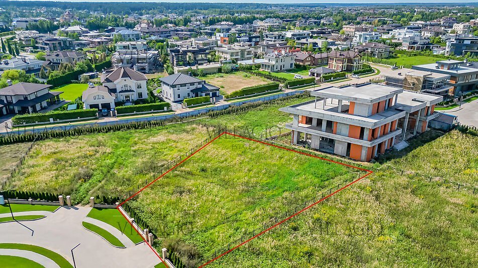 Участок в КП Миллениум Парк