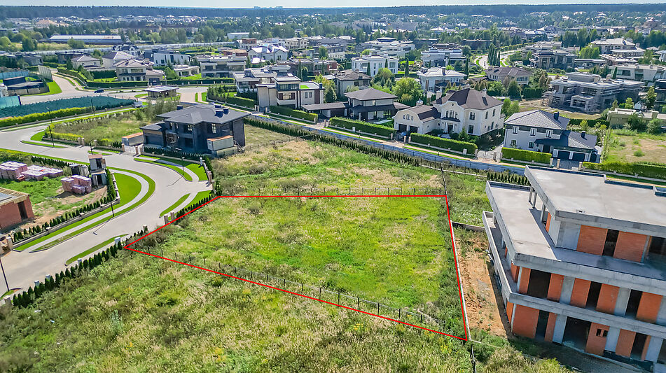 Участок в КП Миллениум Парк