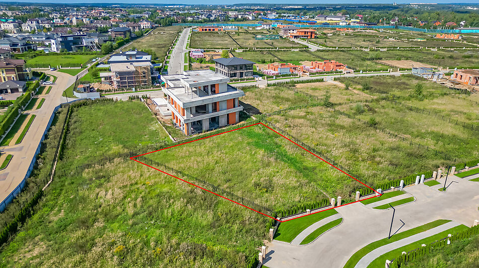 Участок в КП Миллениум Парк