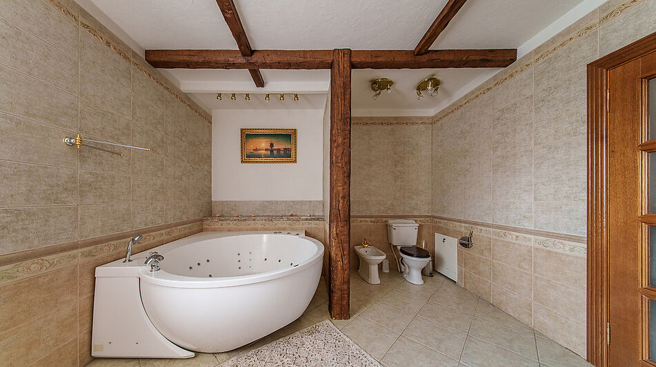 Дом с бассейном в КП Урожай