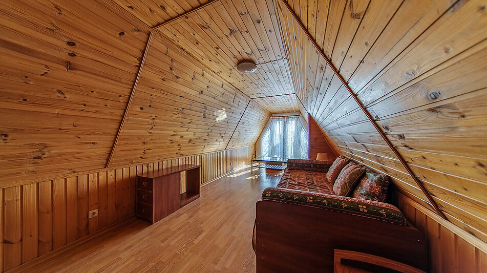 Дом с бассейном в КП Урожай