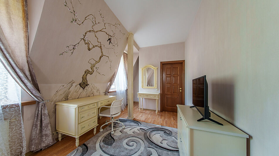 Дом с бассейном в КП Урожай