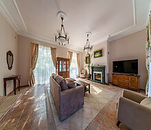 Дом с бассейном в КП Урожай