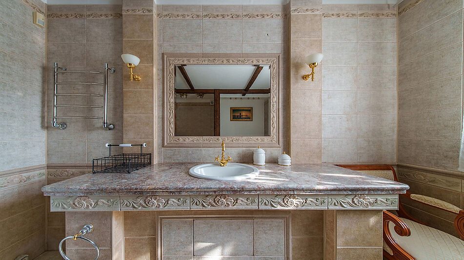 Дом с бассейном в КП Урожай