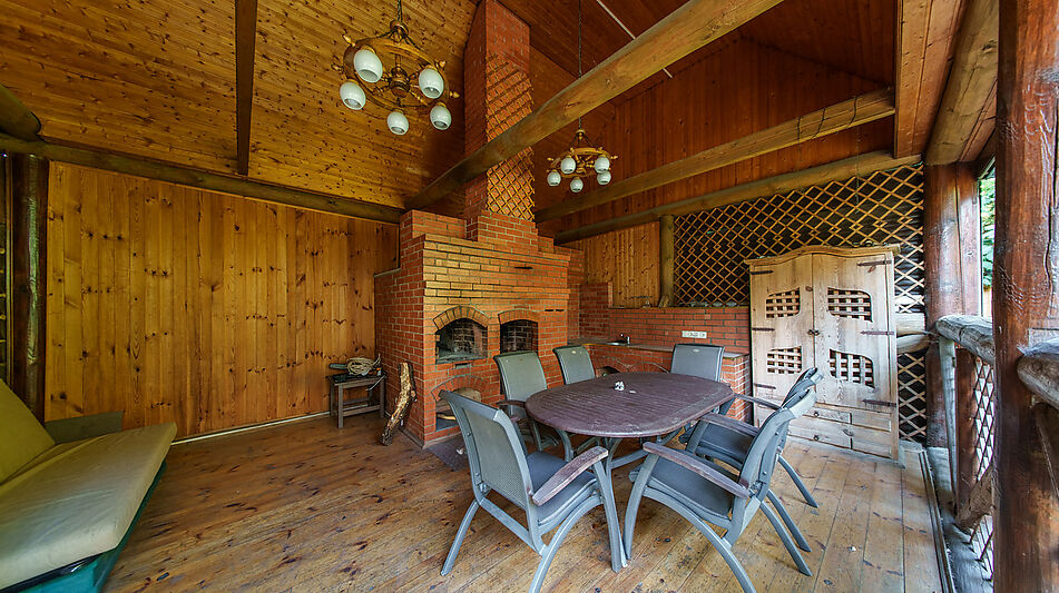 Дом с бассейном в КП Урожай