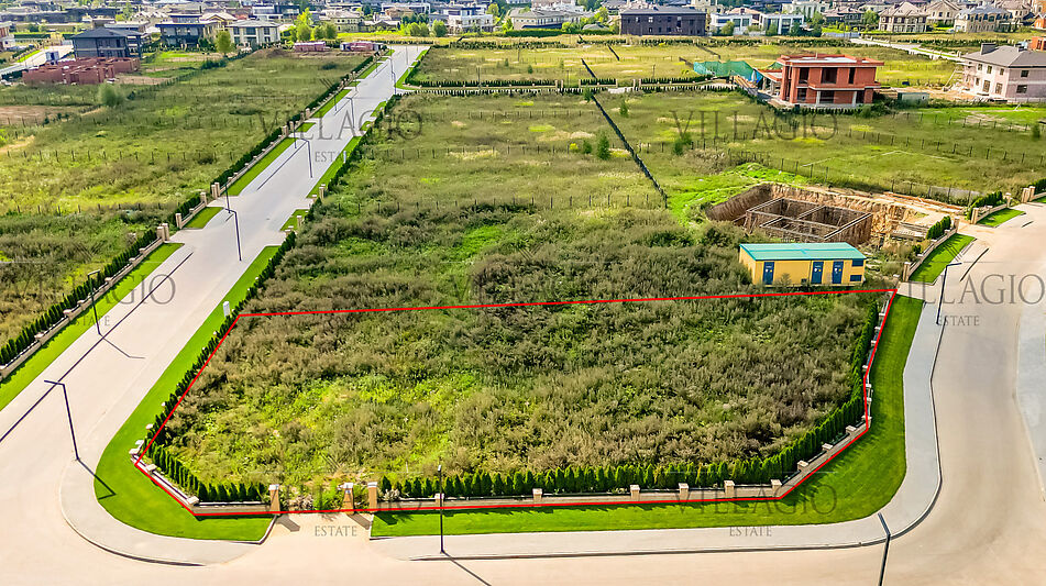 Участок в КП Миллениум Парк