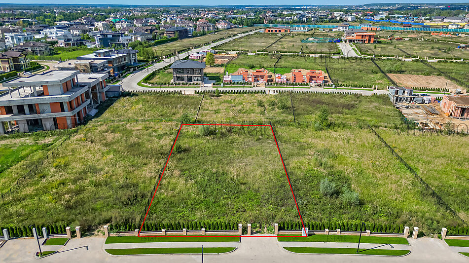 Участок в КП Миллениум Парк