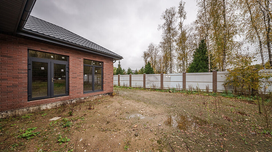 Дом в коттеджном поселке Фореста