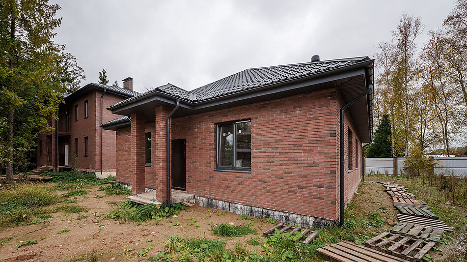 Дом в коттеджном поселке Фореста