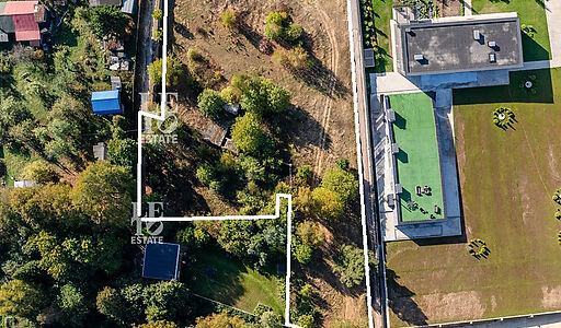 Участок на первой линии в КП Немо