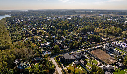 Участок на первой линии в КП Немо