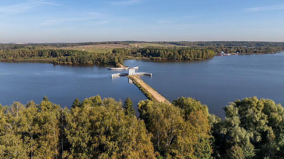 Участок на первой линии в КП Немо
