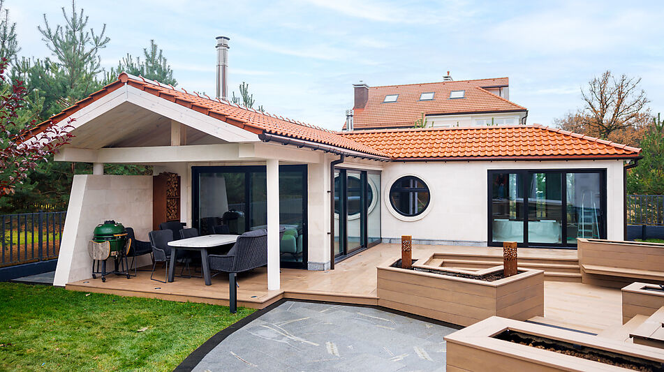 Дизайнерский дом в поселке Величъ