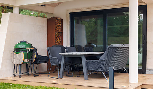 Дизайнерский дом в поселке Величъ