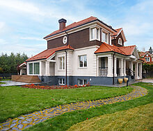 Дизайнерский дом в поселке Величъ