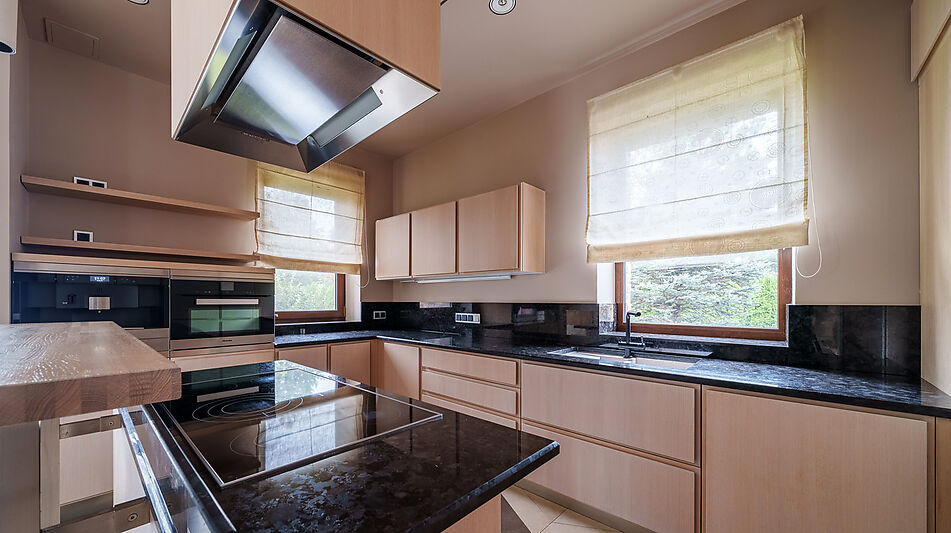 Современный дом у воды в Пестово