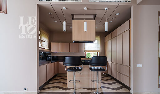 Современный дом у воды в Пестово