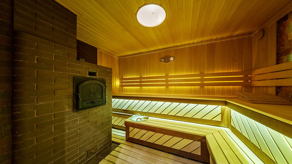 Современный дом у воды в Пестово