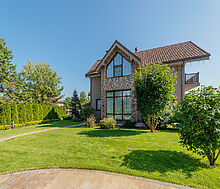 Современный дом у воды в Пестово