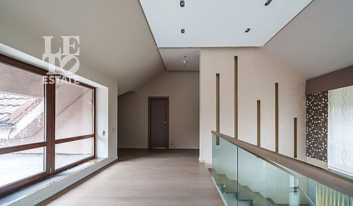 Современный дом у воды в Пестово